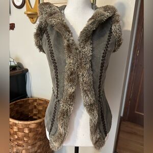 Gorgeous vintage Y2K 2000s Guess Jeans fur vest
